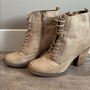 Aldo Heeled Beige Boots